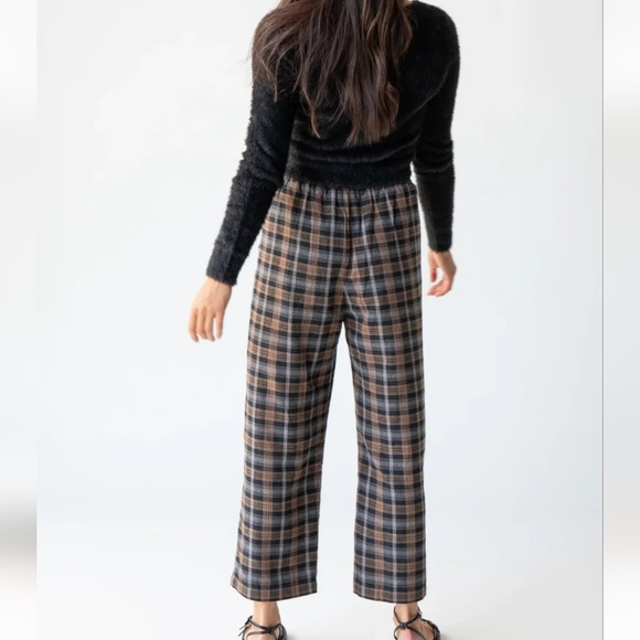 Natural Life | Plaid Pants - Picture 2 of 4